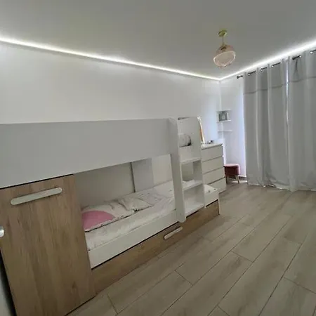 De Luxe