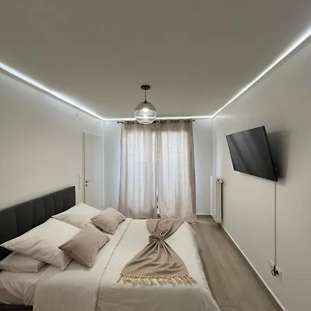 De Luxe Apartment *